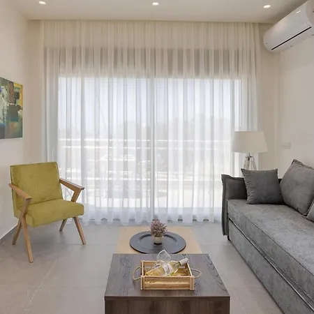 Danae - Utopia Luxury With Private Pool *